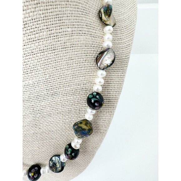 NWT Genuine Pearls & Painted Beads Necklace Black White - Picture 2 of 5